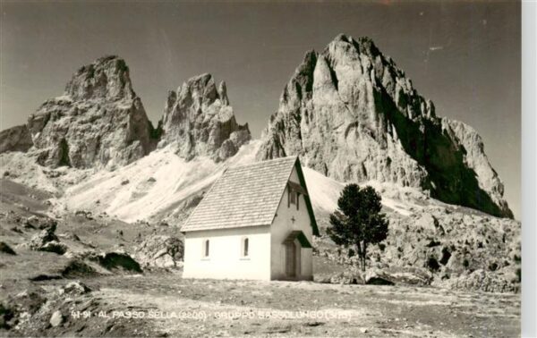 Passo Sella Selva Val Gardena IT Kapelle