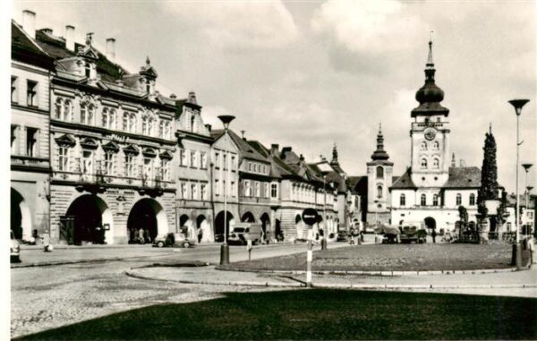 Zatec Saaz CZ Stadtplatz mit Blick zum Rathaus