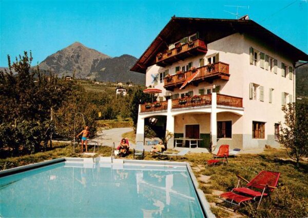 Dorf-Tirol Suedtirol IT Pension Schweigkoefler Pool