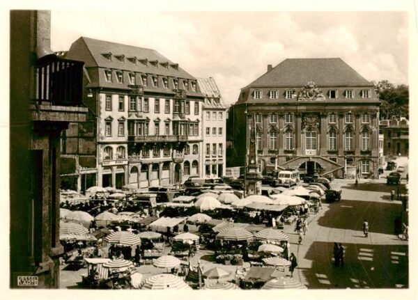 Bonn Rhein Marktplatz mit Rathaus
