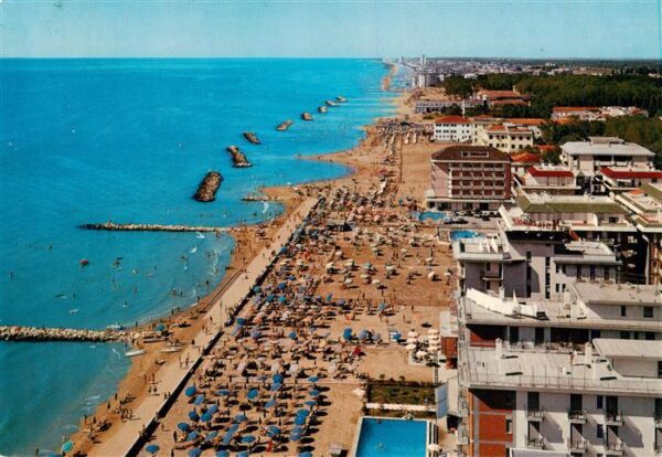 Jesolo Lido IT La spiaggia veduta aerea
