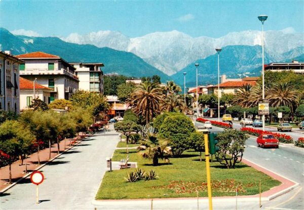 Marina di Massa Toscana IT Piazza Betti