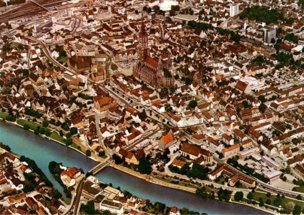 Ulm  Donau Fliegeraufnahme mit Ulmer Muenster