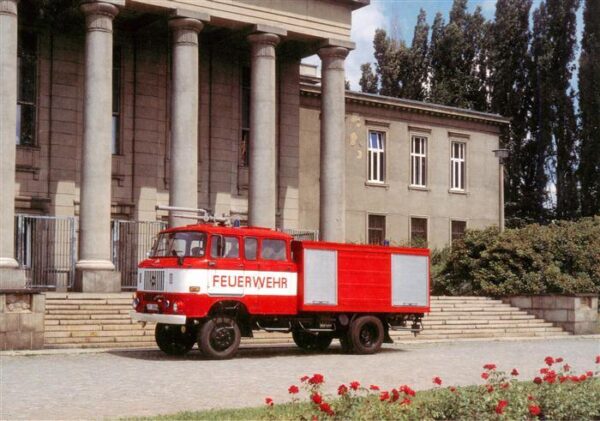 Feuerwehr Fire-Brigade Pompiers Bomberos Chemnitz Tankloeschfahrzeug TLF 16