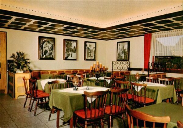 Weitengesaess Pension Berghof Gaststube