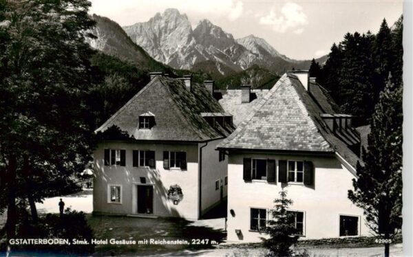 Gstatterboden AT Hotel Gesaeuse mit Reichenstein
