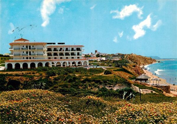 Conil de la Frontera Hotel Flamenco Vista parcial y acceao a la playa