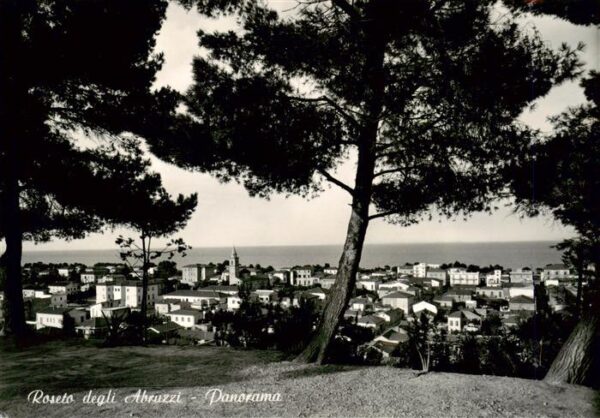 Roseto degli Abruzzi IT Panorama