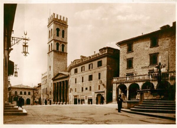 Assisi Umbria Piazza del Comune