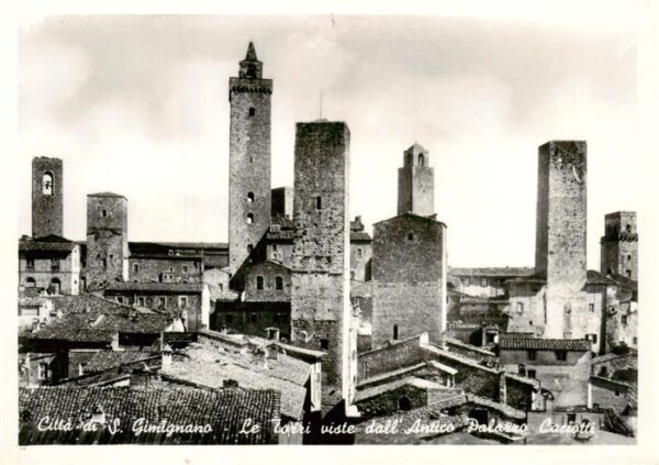 Gimignano San Gimignano Toscana IT Le Torri viste dall Antico Palazzo Caciotti