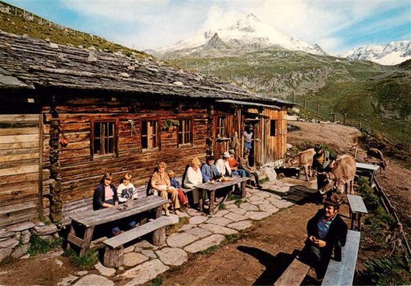 Pretten Ahrntal Valle Aurina Suedtirol IT Waldner Huette mit Rauhkofel