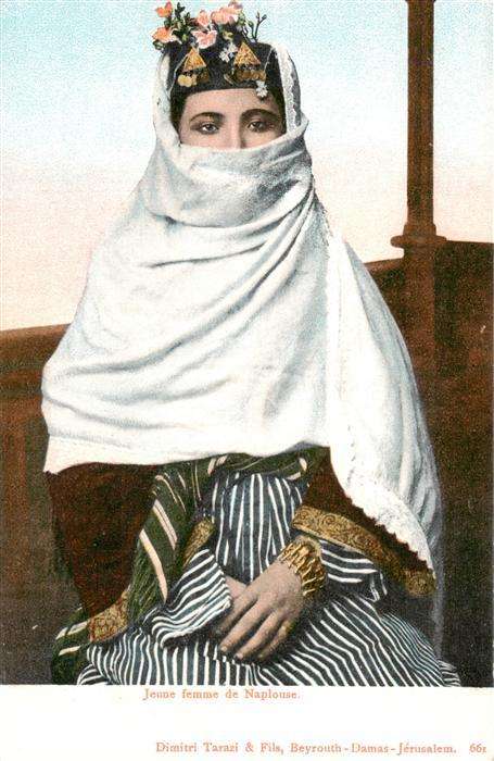 Trachten Tuerkei Jeune femme de Naplause