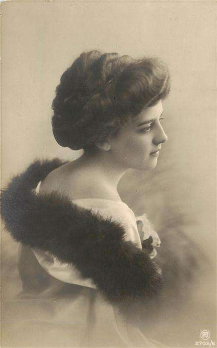 Foto RPH Nr. Nr. 2705/5 Frau