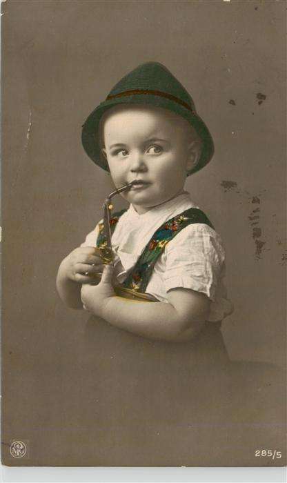 Foto NPG Nr. Nr. 285/5  Kind Pfeife