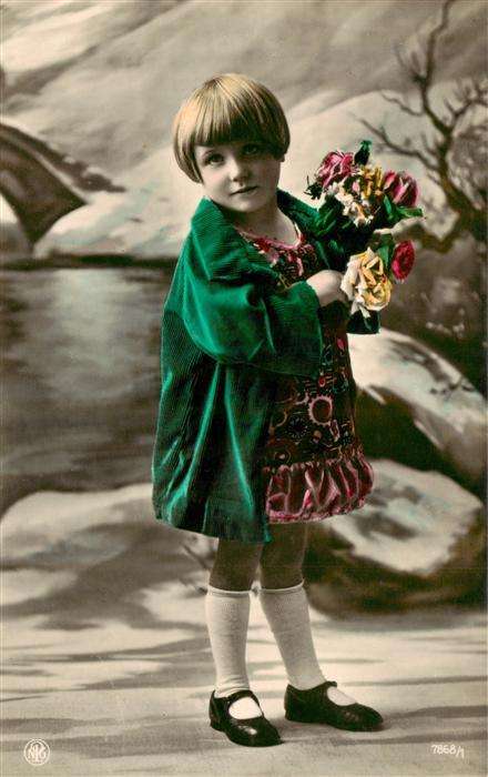 Foto NPG Nr. Nr. 7868/1 Kind Blume