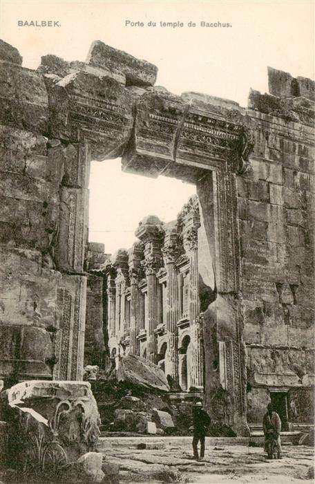 Baalbek Baalbeck Lebanon Porte du temple de Bacchus