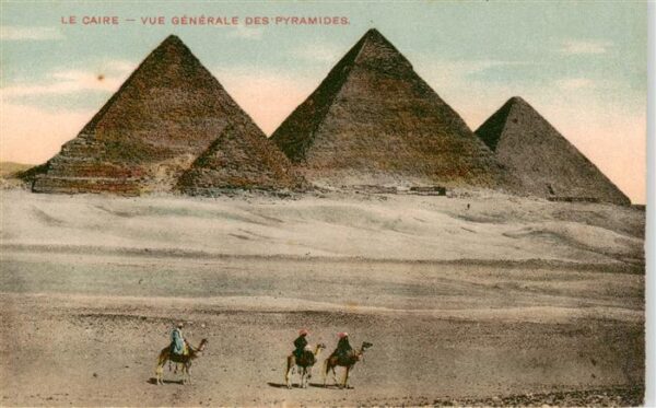 Le Caire  Egypt Vue generale des Pyramides