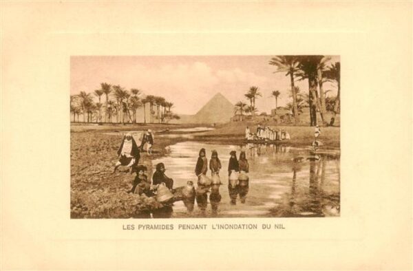 Gizeh Giza Egypt Les Pyramides pendant l’inondation du Nil