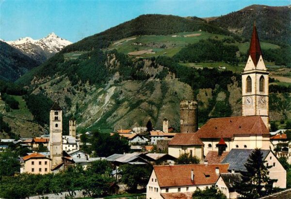 Mals Malles Suedtirol IT Ortsansicht mit Kirche