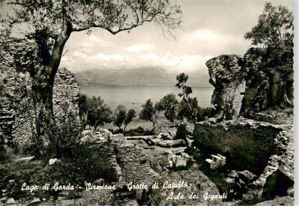 Sirmione Lago di Garda Grotte di Catullo Aula dei Giganti