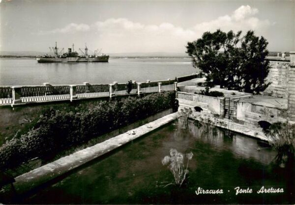 Siracusa Syrakus Sicilia Arethusa Quelle