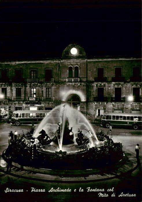Siracusa Syrakus Sicilia Piazza Archimede e la Fontana col Mito di Aretusa