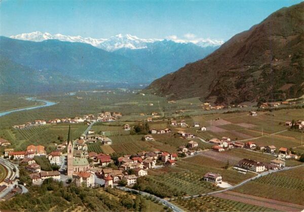 Terlano Terlan Suedtirol IT Fliegeraufnahme