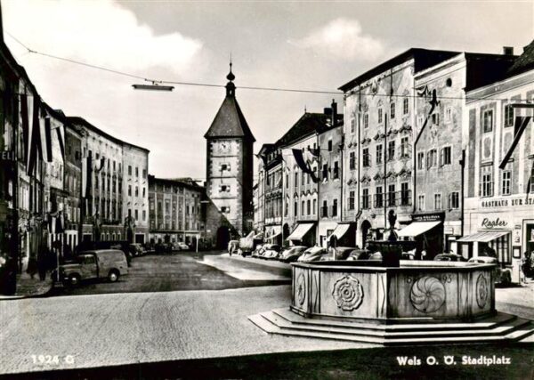 Wels Oberoesterreich AT Stadtplatz Brunnen