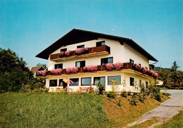 Weyregg Attersee Oberoesterreich AT Pension Sieglinde