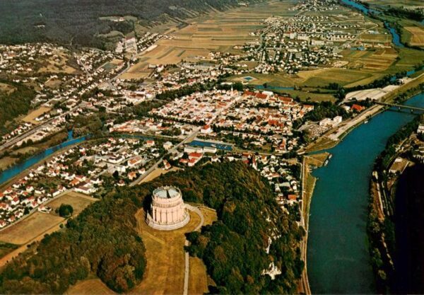 Kelheim Donau Fliegeraufnahme mit Befreiungshalle