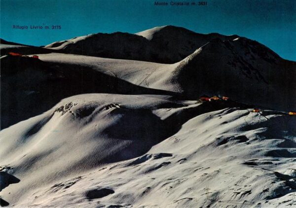 Stilfserjoch 2750m Passo dello Stelvio IT Rifugio Livrio bei Nacht