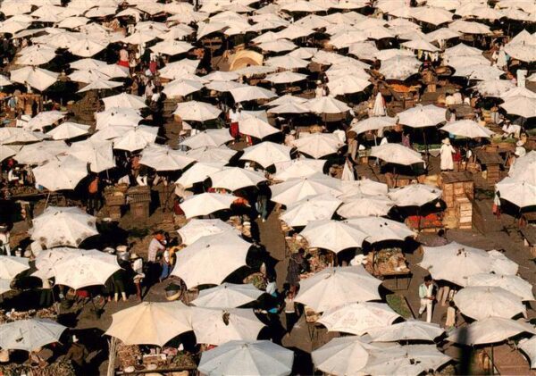 Antananarivo Tananarive Madagaskar Les parasols du Zoma