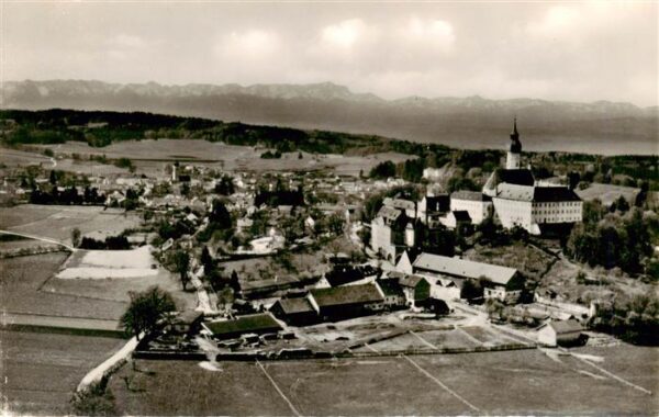 Ammersee Bayern Kloster Andechs mit Erling und Alpenkette