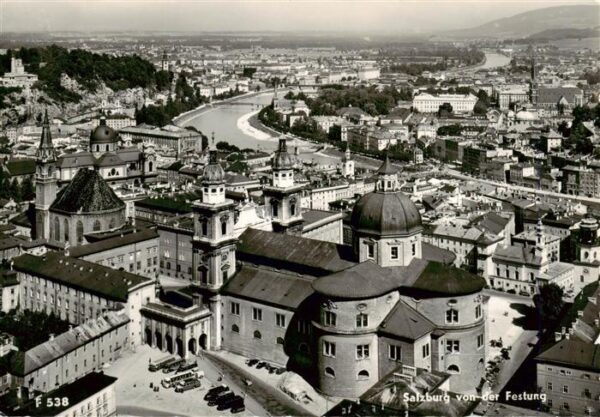 Salzburg  AT Blick von der Festung