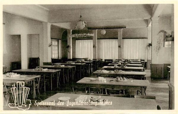 Villach Kaernten AT Speisesaal des Jugenderholungsheimes Mittewald