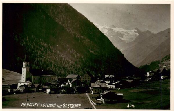 Neustift Stubaital Tirol mit Gletscher