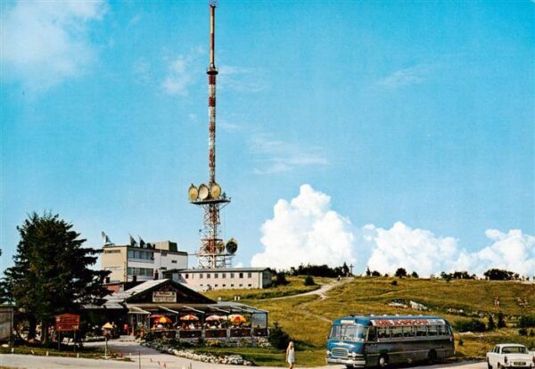 Gaisberg 1286m Salzburg AT Am Gasisberg Plateau mit UKW und Fernsehsender