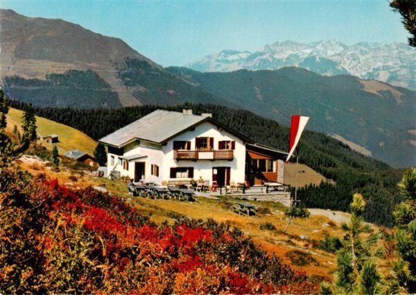 Kaltenbach  Zillertal Tirol AT Alpengasthaus Kaltenbacher Skihuette mit Rofangeb