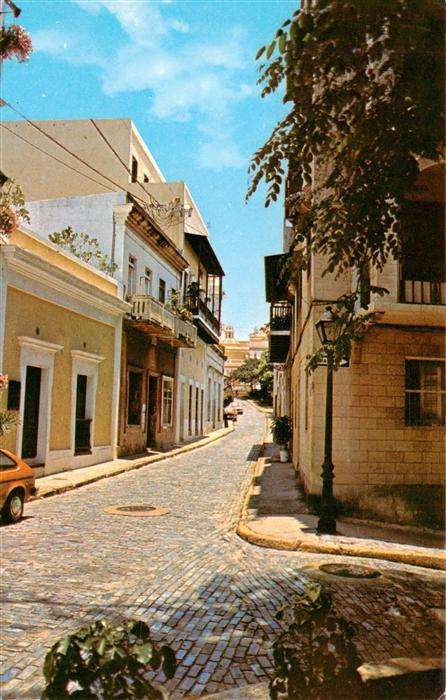 San Juan  Puerto Rico Calle tipica del Viejo