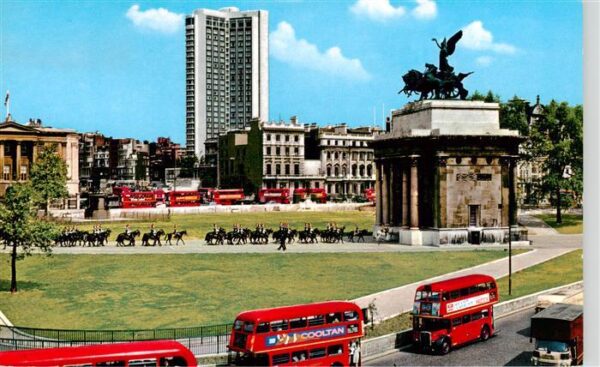 Hyde Park Wellington Arch and the Hilton Hotel