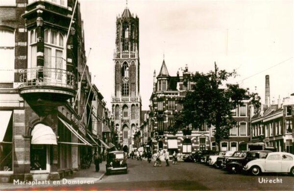Utrecht NL Mariaplaats en Domtoren
