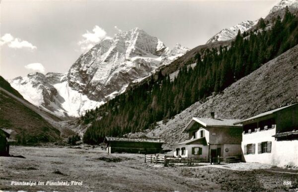 Pinnisalm 1559m Stubaital AT im Pinnistal