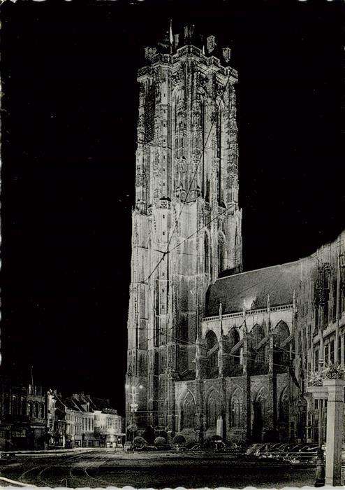 Mechelen  Malines Belgie Verlicht St Romboutskerk