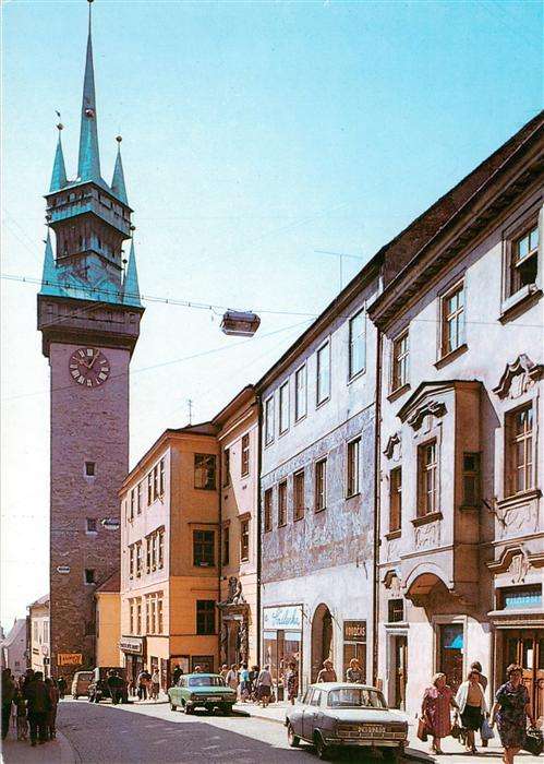 Znojmo Znaim CZ Obrokova ulice v pozadi radnici vez