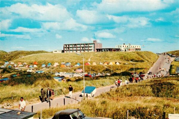 Texel NL De Koog Badweg met strandhotel