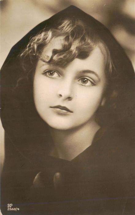 Foto GGCo Nr. Nr. 2560/4 Frau Portret