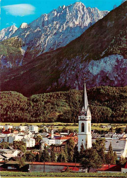 Lienz  Tirol AT mit Pfarrkirche St Andrae und die Laserz