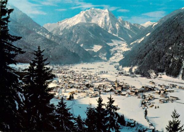 Mayrhofen Zillertal AT Blick zum Gruenberg