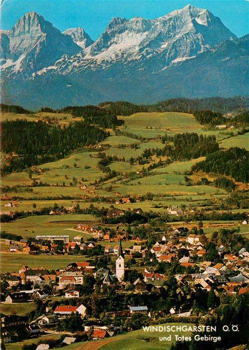 Windischgarsten AT Fliegeraufnahme mit Toten Gebirge