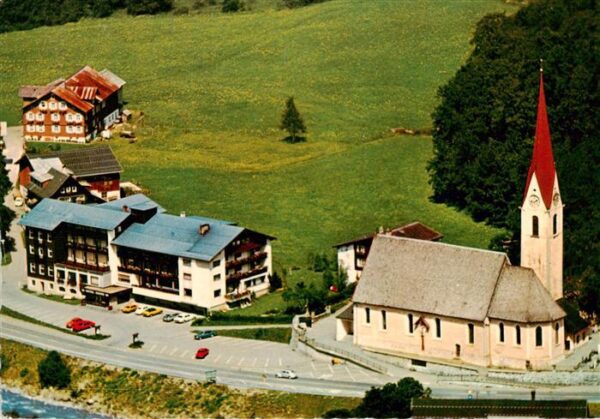 Au Bregenzerwald Hotel Krone Kirche